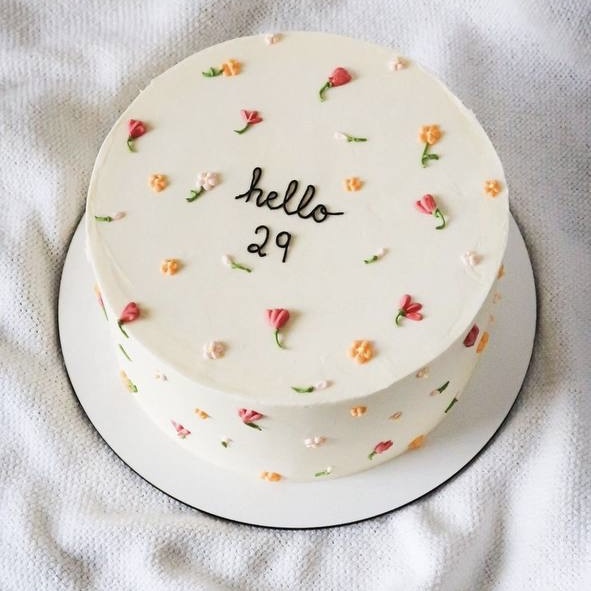 کیک Hello